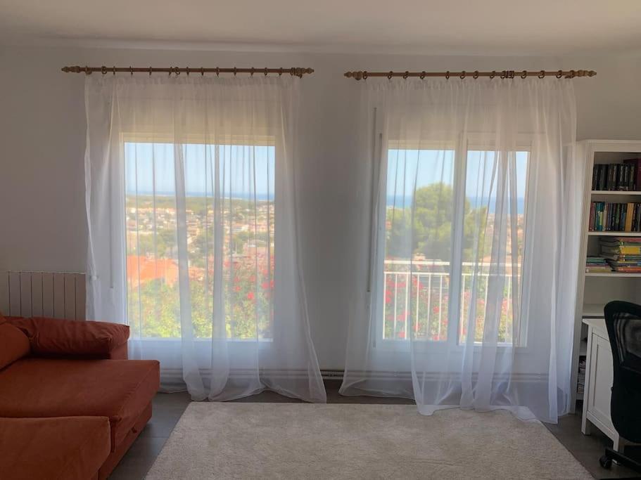 Precioso Apartamento Con Vista Al Mar Calafell Exterior photo