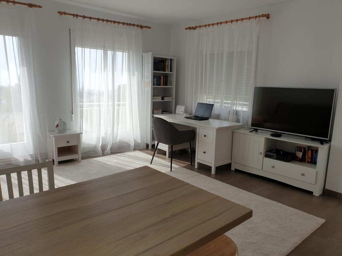 Precioso Apartamento Con Vista Al Mar Calafell Exterior photo